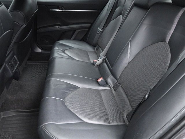 2022 Toyota Camry Hybrid XLE