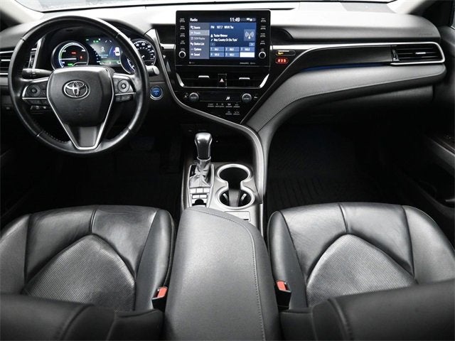 2022 Toyota Camry Hybrid XLE
