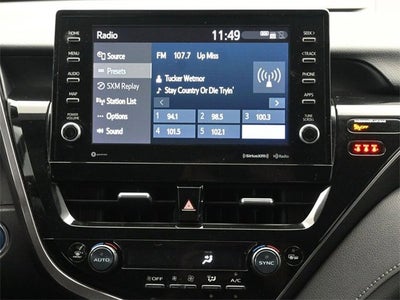 2022 Toyota Camry Hybrid XLE