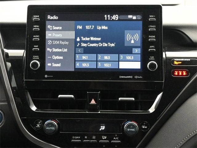 2022 Toyota Camry Hybrid XLE