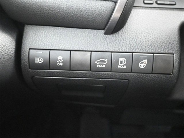 2022 Toyota Camry Hybrid XLE