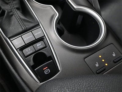 2022 Toyota Camry Hybrid XLE