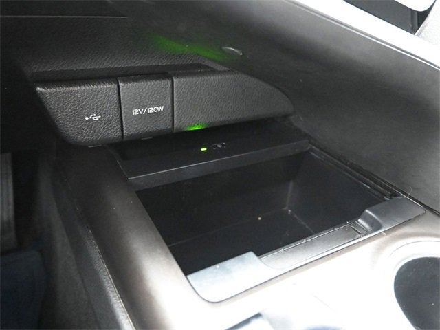 2022 Toyota Camry Hybrid XLE