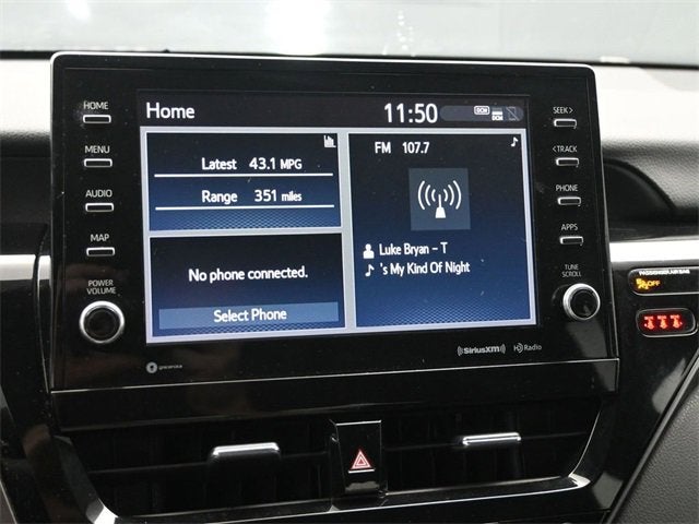 2022 Toyota Camry Hybrid XLE