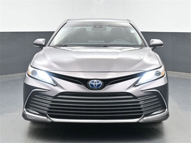 2022 Toyota Camry Hybrid XLE