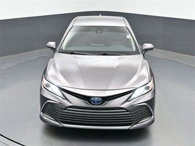2022 Toyota Camry Hybrid XLE