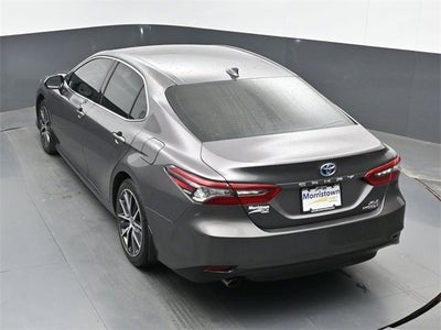 2022 Toyota Camry Hybrid XLE