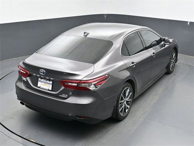 2022 Toyota Camry Hybrid XLE