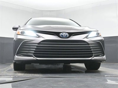 2022 Toyota Camry Hybrid XLE