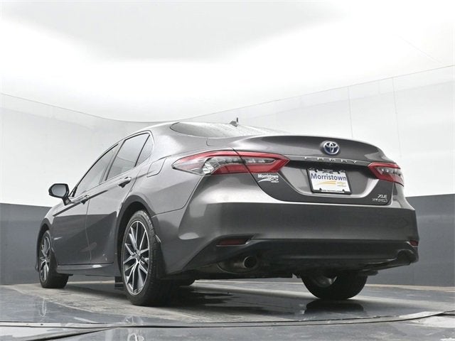 2022 Toyota Camry Hybrid XLE