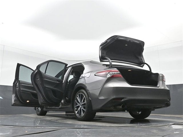 2022 Toyota Camry Hybrid XLE