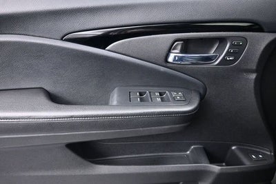 2020 Honda Pilot 2WD Touring 8 Passenger