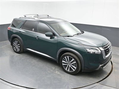 2022 Nissan Pathfinder Platinum