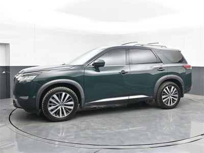 2022 Nissan Pathfinder Platinum