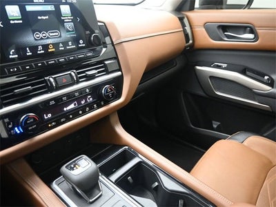 2022 Nissan Pathfinder Platinum