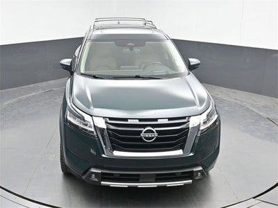 2022 Nissan Pathfinder Platinum