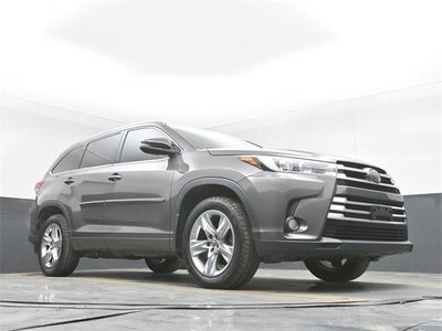 2017 Toyota Highlander Limited