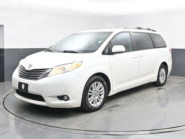 2012 Toyota Sienna XLE AAS