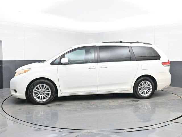 2012 Toyota Sienna XLE AAS