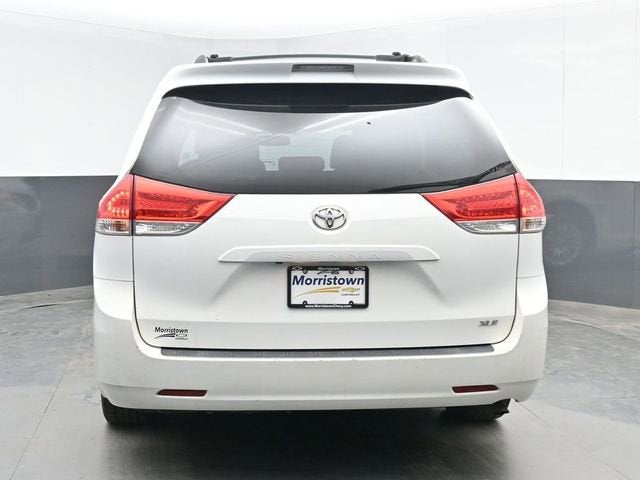 2012 Toyota Sienna XLE AAS