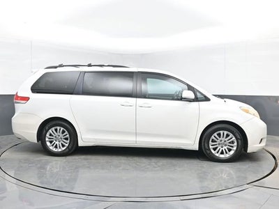 2012 Toyota Sienna XLE AAS
