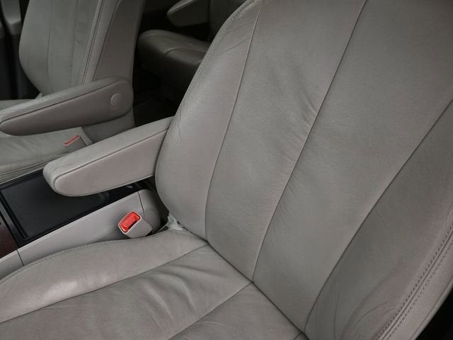 2012 Toyota Sienna XLE AAS