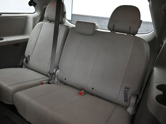 2012 Toyota Sienna XLE AAS