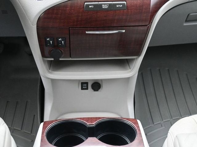 2012 Toyota Sienna XLE AAS