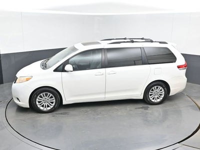 2012 Toyota Sienna XLE AAS