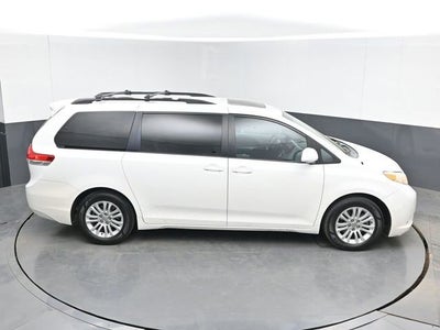 2012 Toyota Sienna XLE AAS
