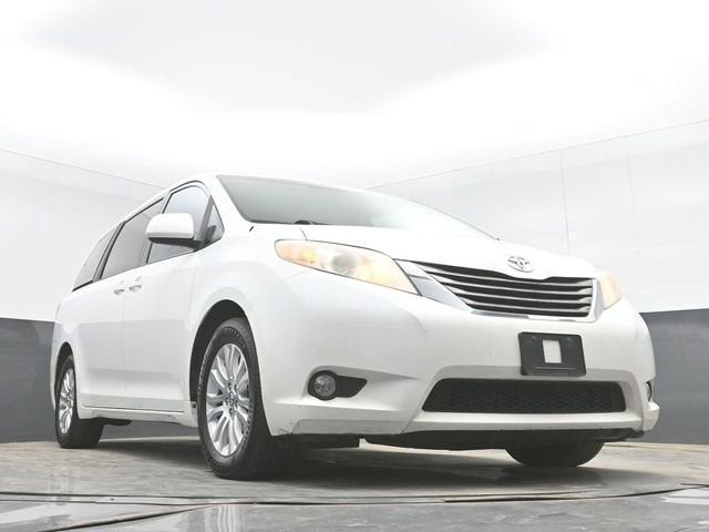 2012 Toyota Sienna XLE AAS