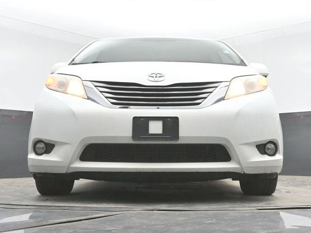 2012 Toyota Sienna XLE AAS