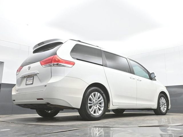 2012 Toyota Sienna XLE AAS