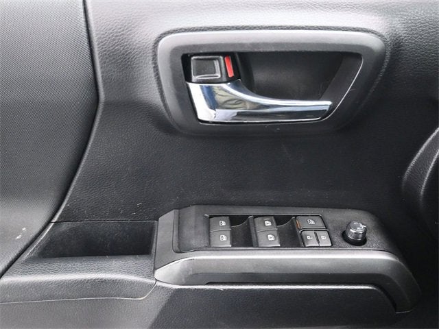 2020 Toyota Tacoma 4WD SR5