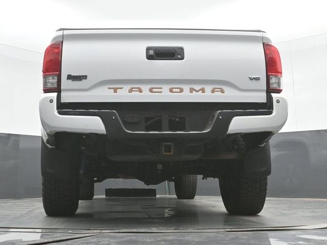 2016 Toyota Tacoma SR