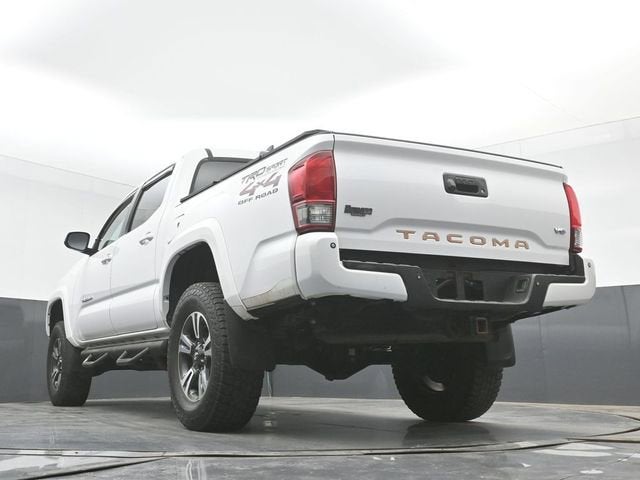 2016 Toyota Tacoma SR