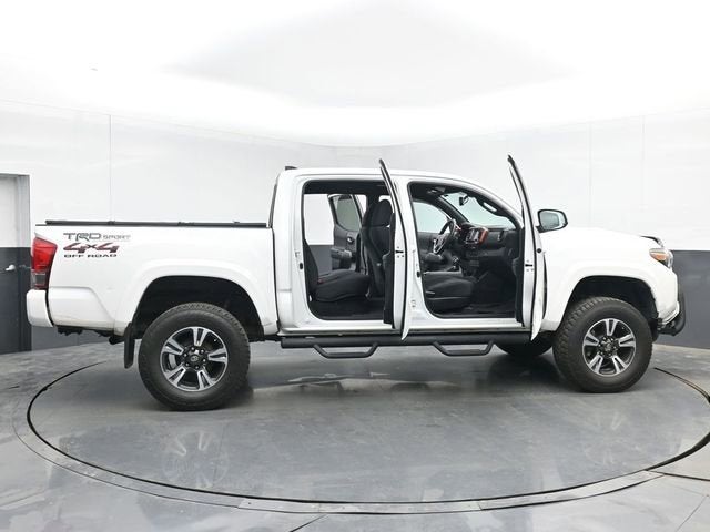 2016 Toyota Tacoma SR