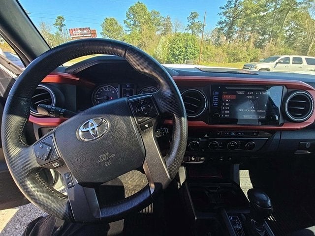 2016 Toyota Tacoma SR