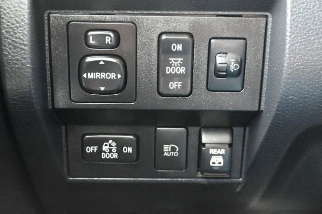 2020 Toyota Tundra 4WD SR5