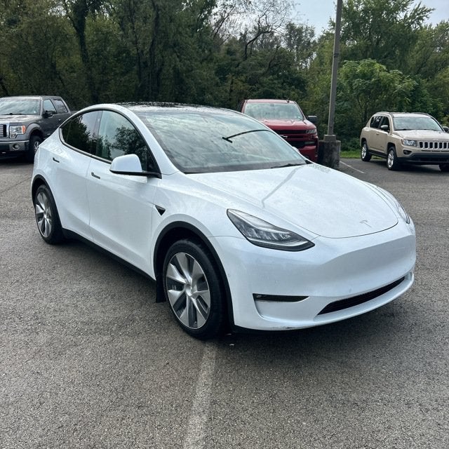 Used 2022 Tesla Model Y Long Range with VIN 7SAYGAEE6NF316524 for sale in Morristown, TN