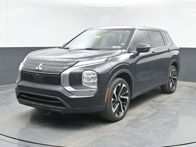 2022 Mitsubishi Outlander ES