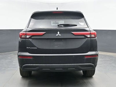 2022 Mitsubishi Outlander ES
