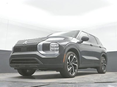 2022 Mitsubishi Outlander ES