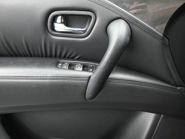 2022 Nissan Armada SV