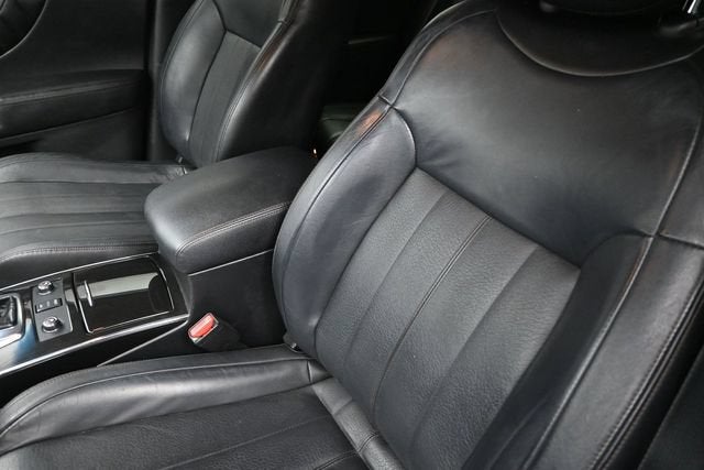 2016 INFINITI QX70 NA