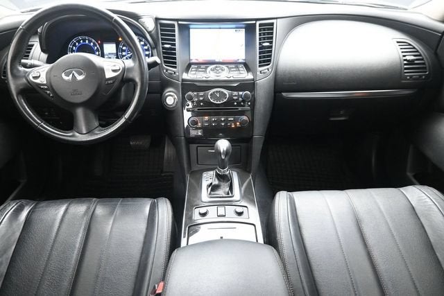 2016 INFINITI QX70 NA