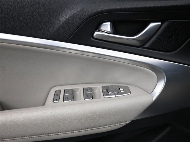 2022 Genesis G70 2.0T