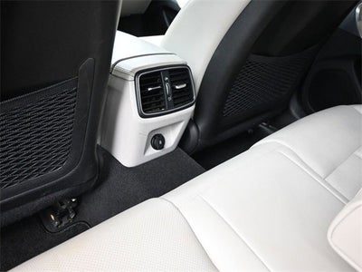 2022 Genesis G70 2.0T