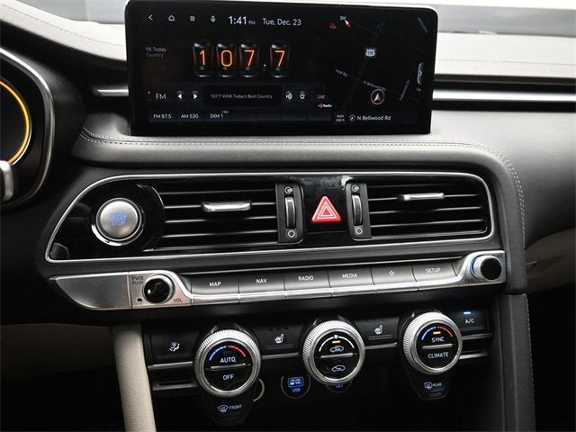 2022 Genesis G70 2.0T