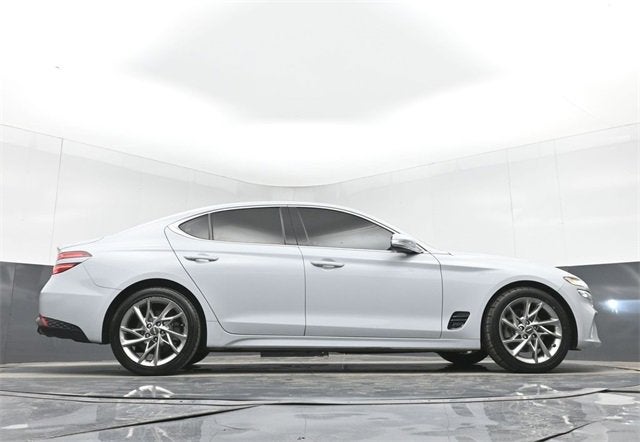 2022 Genesis G70 2.0T